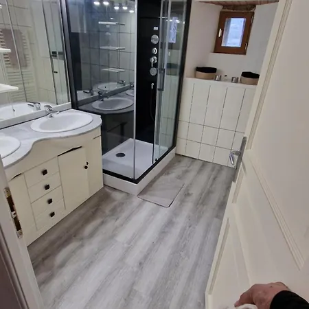 Maison De Campagne דירה Saint-Etienne-Lardeyrol