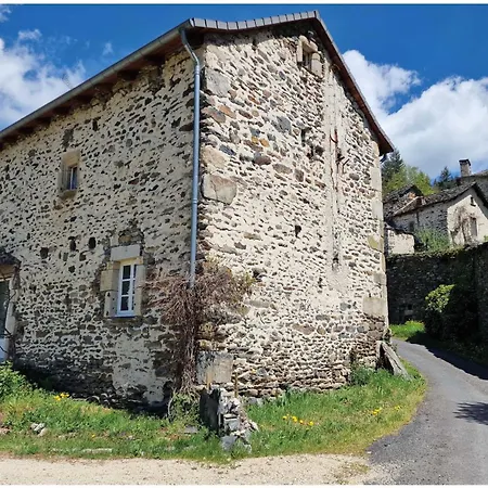 Maison De Campagne アパート